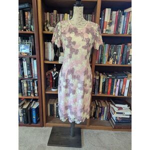 Gina Bacconi Women's Size 6 White Pink Purple Mother of the Bride Dress Overlay